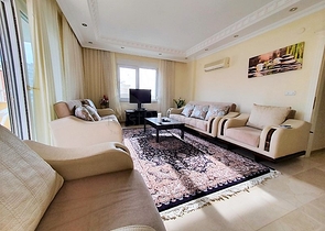 Трехкомнатная квартира с мебелью в районе Махмутлар