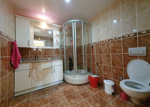 Трехкомнатная квартира с мебелью в районе Махмутлар