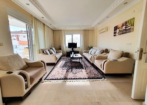 Трехкомнатная квартира с мебелью в районе Махмутлар