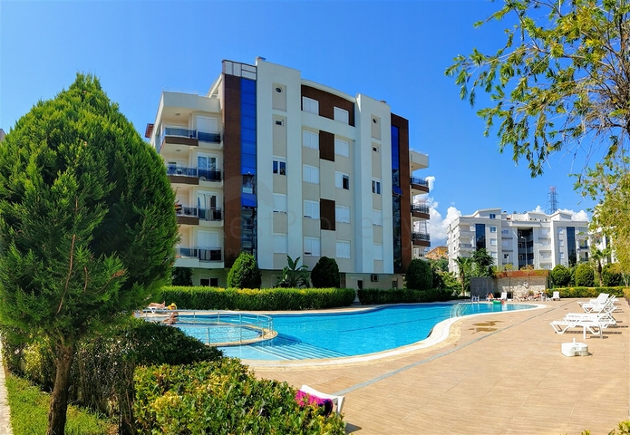 Пентхаус с 3 спальнями в комплексе в Коньяалты Анталья 