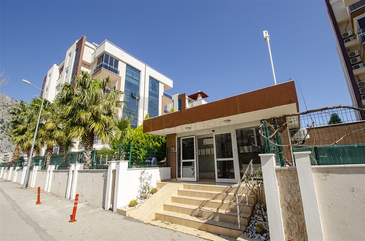 Пентхаус с 3 спальнями в комплексе в Коньяалты Анталья 