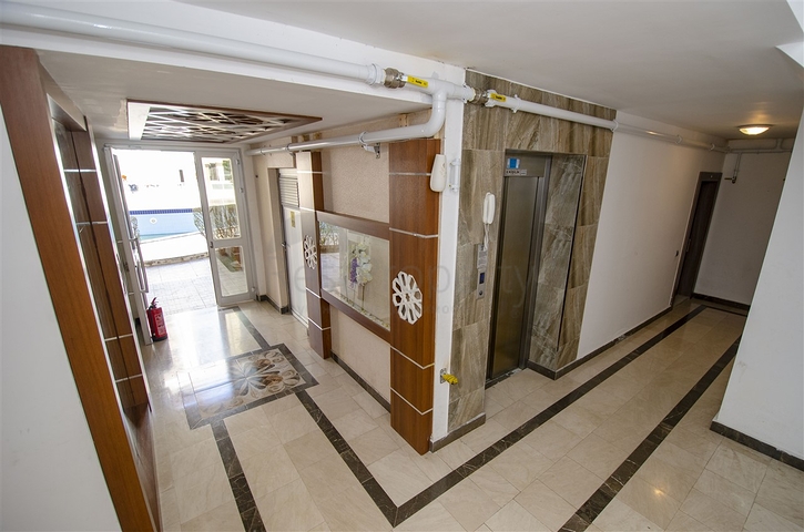 Пентхаус с 3 спальнями в комплексе в Коньяалты Анталья 