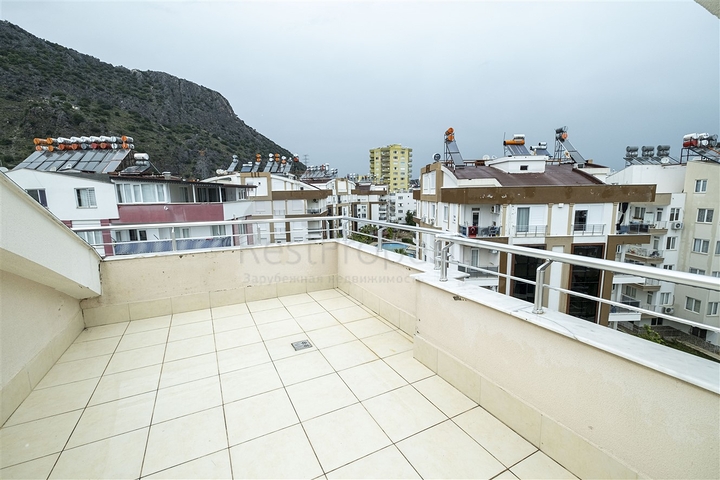 Пентхаус с 3 спальнями в комплексе в Коньяалты Анталья 