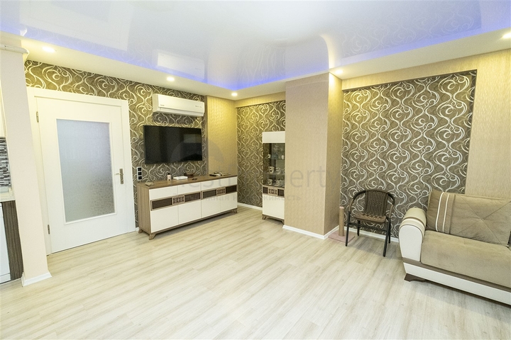 Пентхаус с 3 спальнями в комплексе в Коньяалты Анталья 