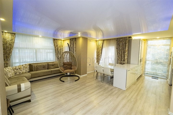 Пентхаус с 3 спальнями в комплексе в Коньяалты Анталья 