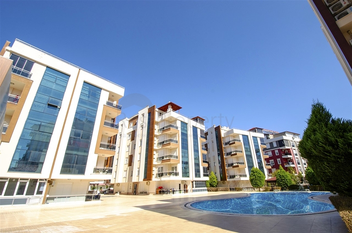 Пентхаус с 3 спальнями в комплексе в Коньяалты Анталья 