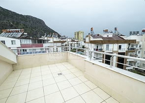 Пентхаус с 3 спальнями в комплексе в Коньяалты Анталья 