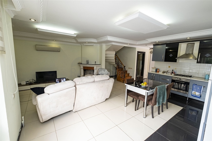 Вилла 4+1 в комплексе в районе Кунду Лара в 10 минутах от пляжа