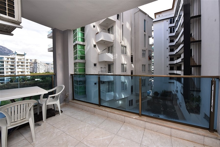 Меблированная квартира планировки 1+1