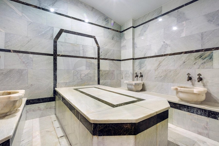 Двухкомнатная квартира с мебелью