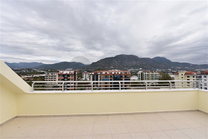 Меблированный пентхаус в Кестеле