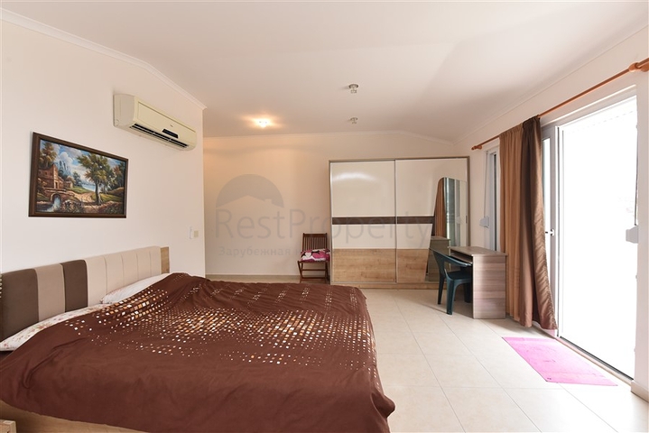 Меблированный пентхаус в Кестеле