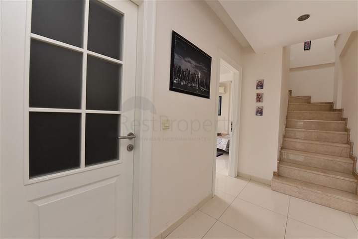 Меблированный пентхаус в Кестеле