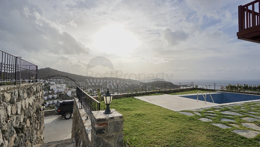 Вилла с видом на море с собственным бассейном в Бодруме