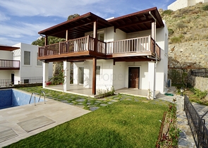 Вилла с видом на море с собственным бассейном в Бодруме