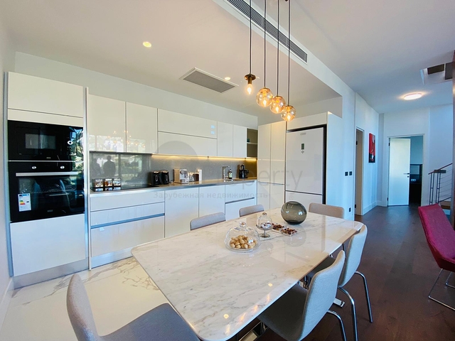 Стильная вилла с потрясающим видом нa море, горы и Бодрум.