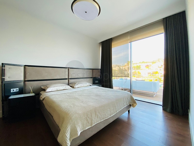 Стильная вилла с потрясающим видом нa море, горы и Бодрум.