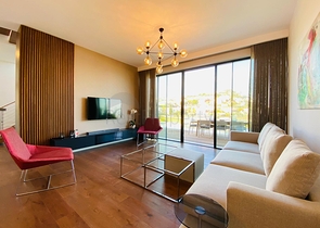 Стильная вилла с потрясающим видом нa море, горы и Бодрум.