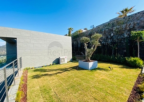 Стильная вилла с потрясающим видом нa море, горы и Бодрум.