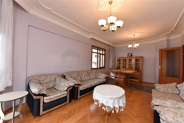 Меблированная квартира планировки 3+1 в районе Махмутлар