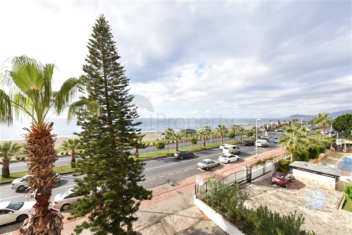 Меблированная квартира планировки 3+1 в районе Махмутлар