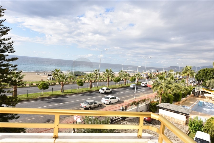 Меблированная квартира планировки 3+1 в районе Махмутлар