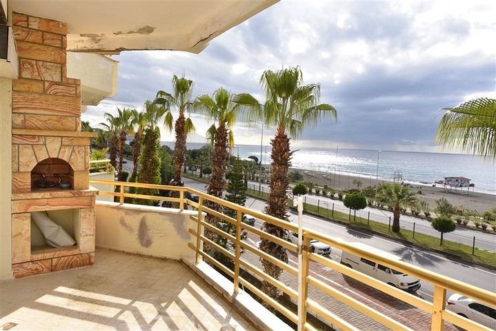 Меблированная квартира планировки 3+1 в районе Махмутлар