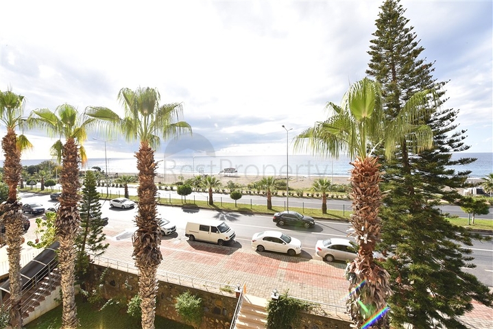 Меблированная квартира планировки 3+1 в районе Махмутлар