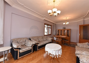 Меблированная квартира планировки 3+1 в районе Махмутлар