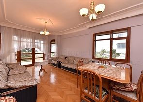 Меблированная квартира планировки 3+1 в районе Махмутлар