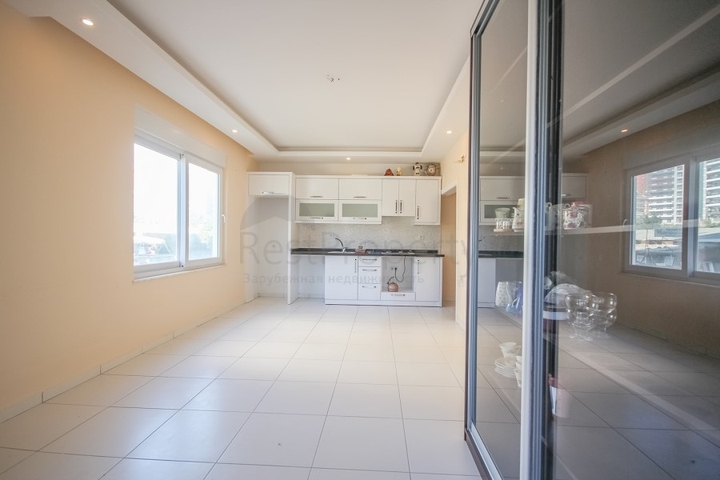 Трехкомнатная квартира в Махмутларе