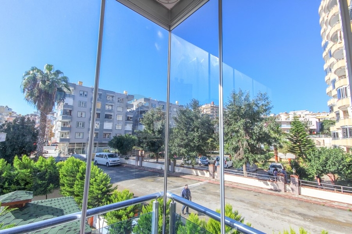 Трехкомнатная квартира в Махмутларе