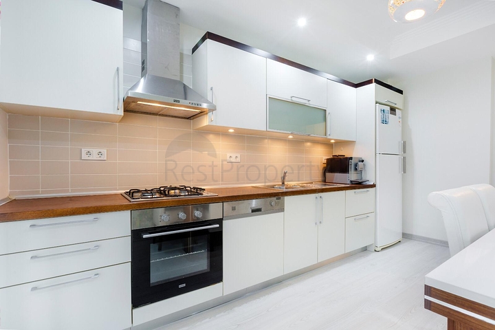 Меблированная квартира планировки 2+1 в районе Махмутлар