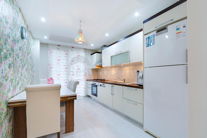 Меблированная квартира планировки 2+1 в районе Махмутлар