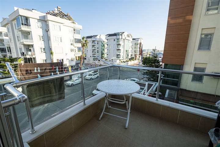 Квартира 2+1 с мебелью  в Лимане Коньяалты 600 м до моря