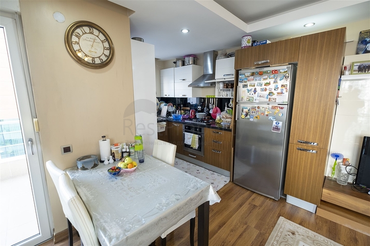 Квартира 2+1 с мебелью  в Лимане Коньяалты 600 м до моря