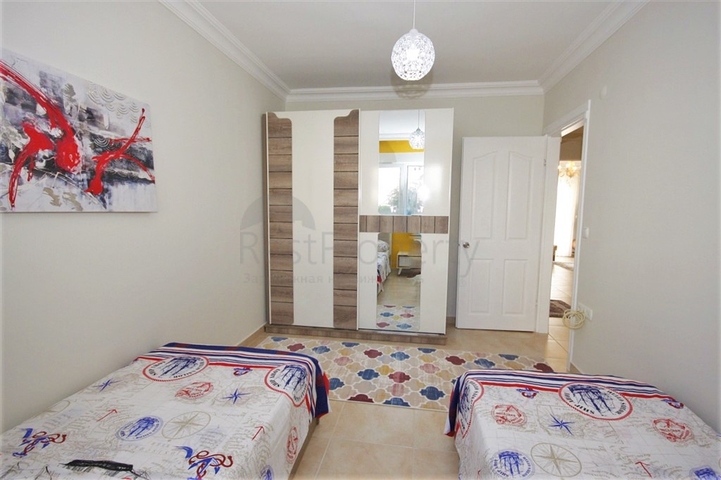 Трехкомнатная квартира с мебелью