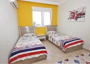 Трехкомнатная квартира с мебелью