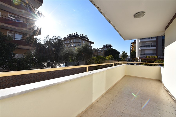 Меблированная квартира в районе Оба