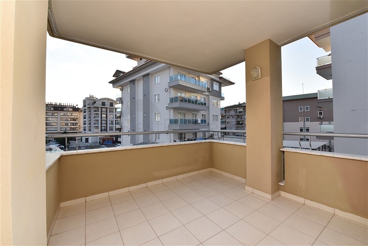 Квартира планировки 2+1 в районе Оба