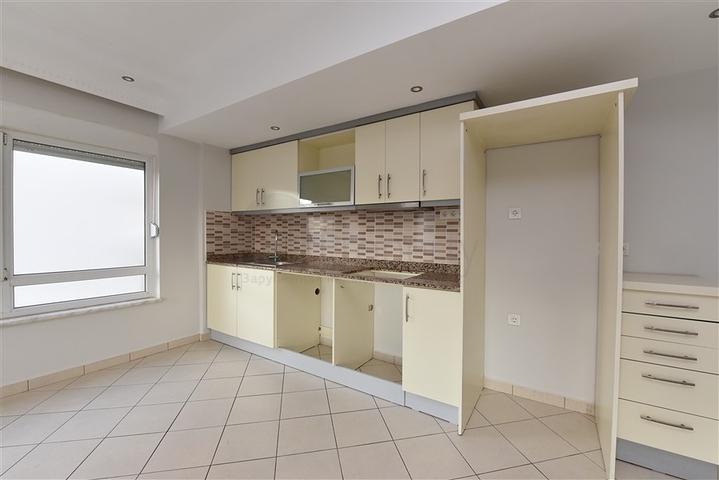 Квартира планировки 2+1 в районе Оба