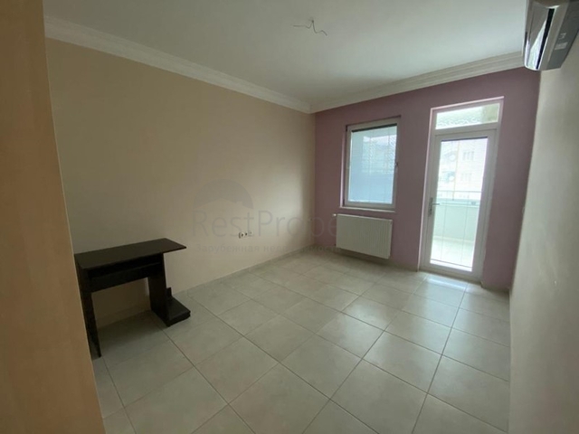 Трехкомнатная квартира в районе Тосмур