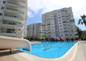 Трехкомнатная квартира в районе Тосмур