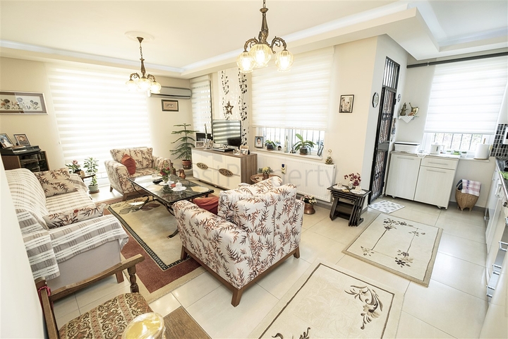 Просторная квартира 2+1 с газом в районе Хурма Коньяалты