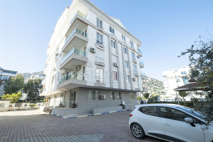 Просторная квартира 2+1 с газом в районе Хурма Коньяалты