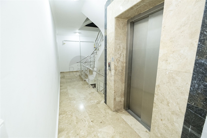 Просторная квартира 2+1 с газом в районе Хурма Коньяалты