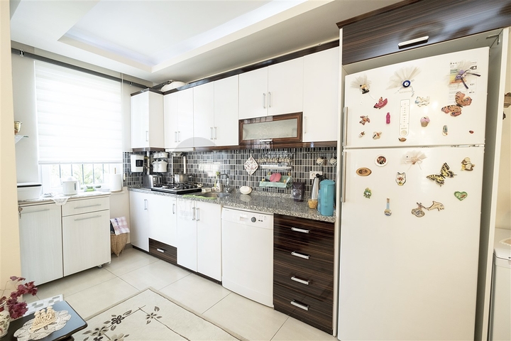 Просторная квартира 2+1 с газом в районе Хурма Коньяалты