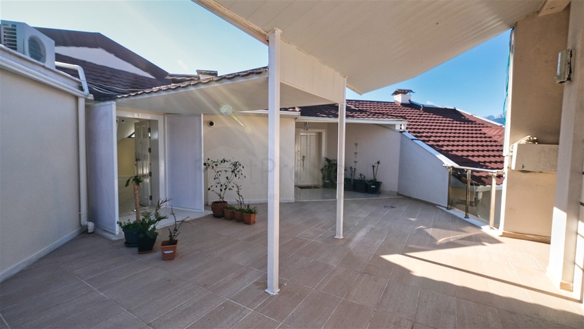 Пентхаус с 4 спальнями в 200 метрах от пляжей Коньяалты