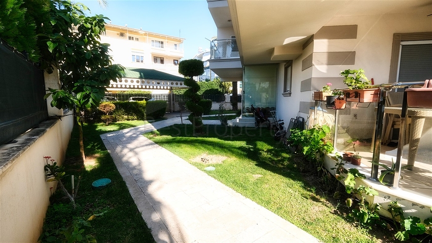 Пентхаус с 4 спальнями в 200 метрах от пляжей Коньяалты