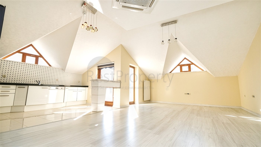 Пентхаус с 4 спальнями в 200 метрах от пляжей Коньяалты